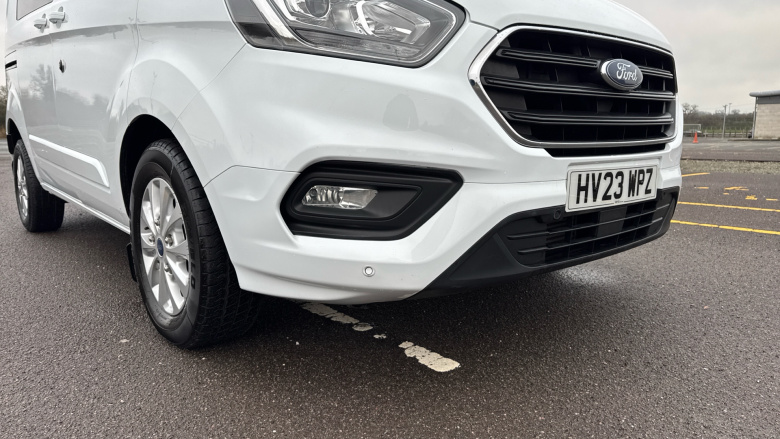 Ford Transit Custom 300 L1 Diesel Fwd 2.0 EcoBlue 130ps Low Roof D/Cab Limited Van